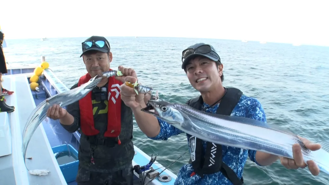 狙うはドラゴンサイズ！伊勢湾のテンヤタチウオ『THEフィッシング』8月
