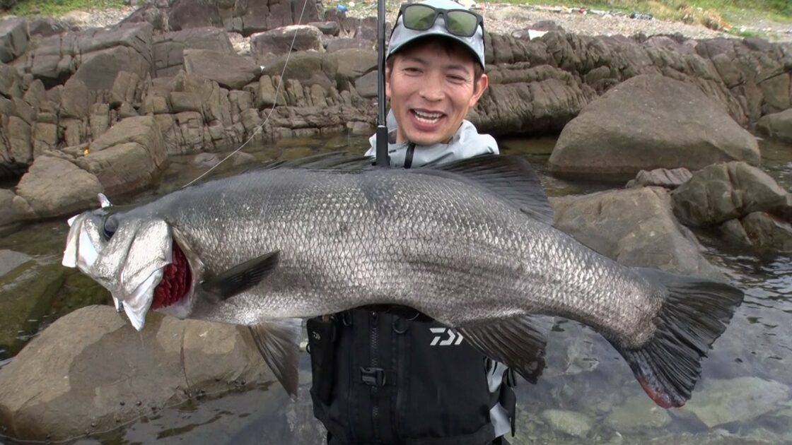 THEフィッシング】種子島を駆け巡る！荒磯の王者ヒラスズキ／1月17日